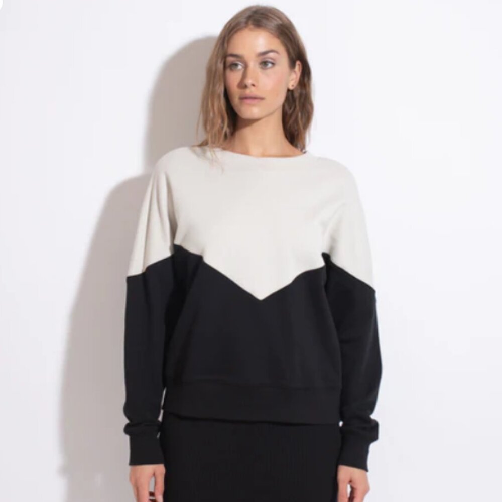 Point sweats colorblock top